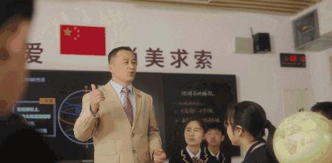 前方高能谁演的,前方高能校园歌手演唱瞬间