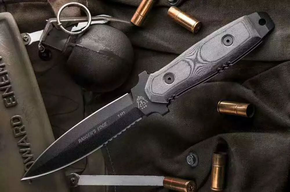 削铁如泥的宝刀怎么淬火练成的,为什么钢铁淬火之后那么硬了