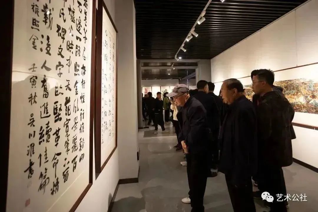 “与时代同行—中国书画名家走进榆阳学术邀请展”在陕西榆林开幕