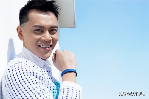 十大男星嫁富婆,娶富婆当老婆的4位男星