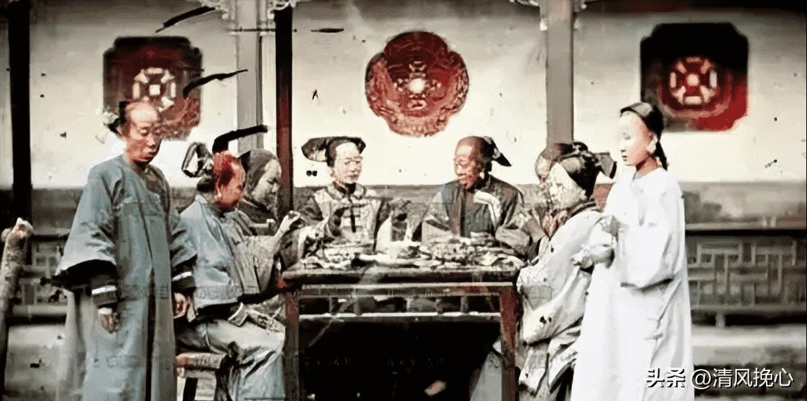 日军罪行照片：攻陷香港后兽性毕露，当场轮番侵犯新婚女明星