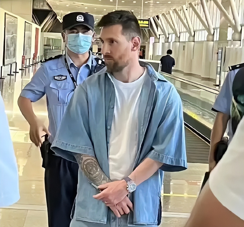 uzi复出微博热搜截图,uzi复出上热搜了