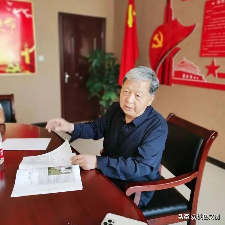 邢台铁道兵部分老战友举行庆八一活动：风雨同舟兵心依旧