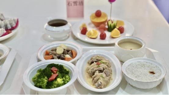 轻喜到家学月嫂学费多少钱,轻喜到家月嫂怎么样