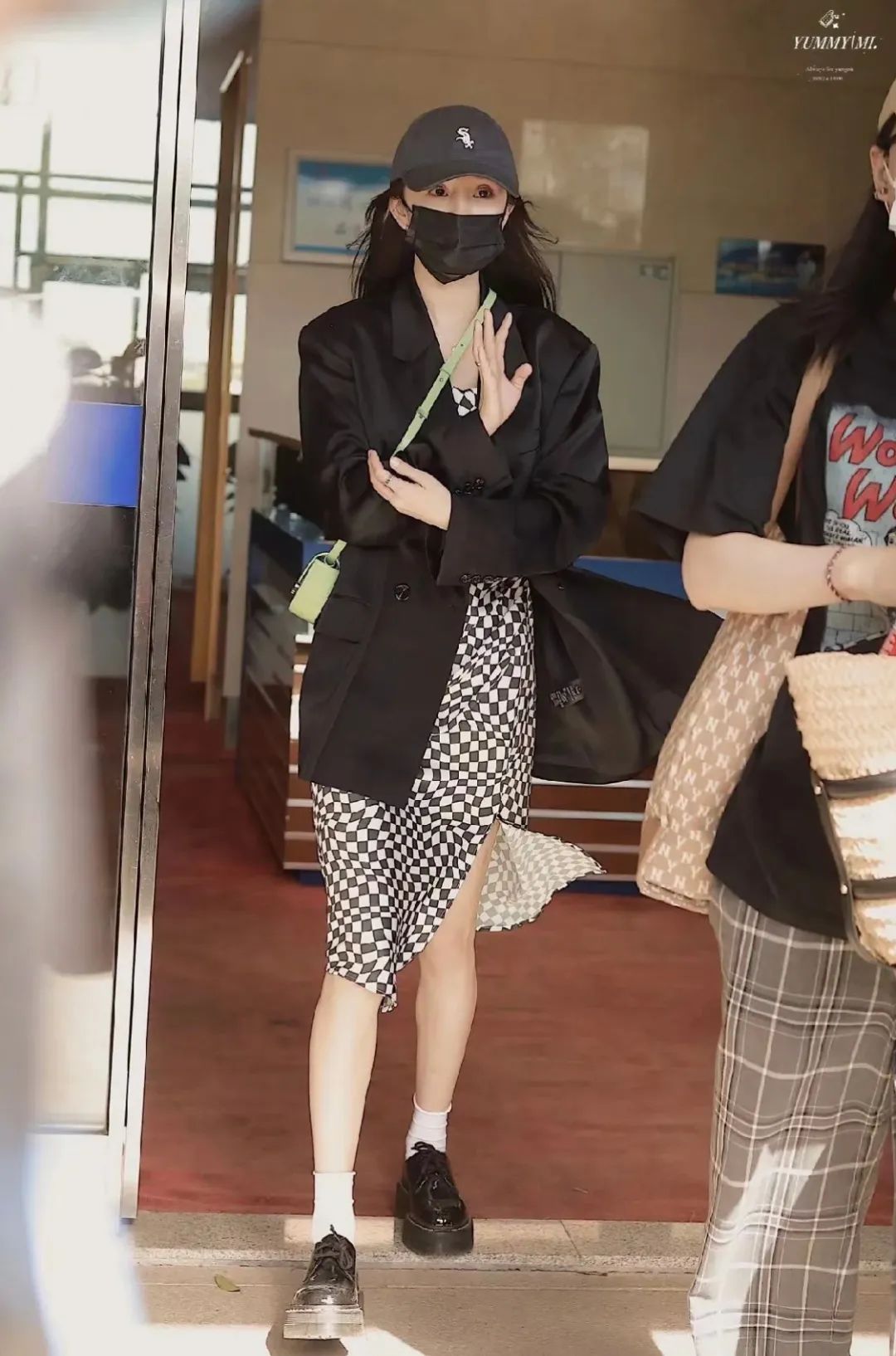 秋天第一双鞋必备款,秋天最时髦好穿的鞋这4双必买