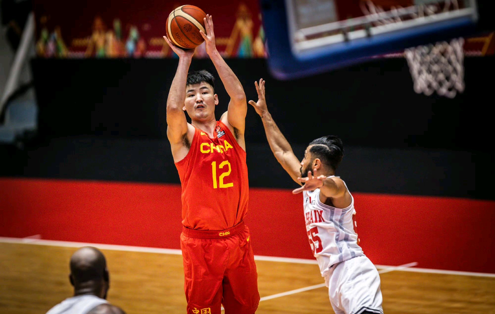 周琦中国队夺冠集锦,中国球员周琦最近消息