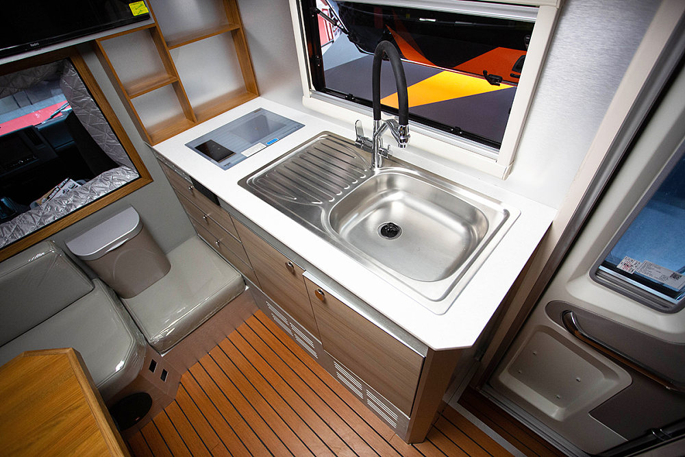 700p房车征服猎鹰,猎鹰700p越野房车车顶帐篷