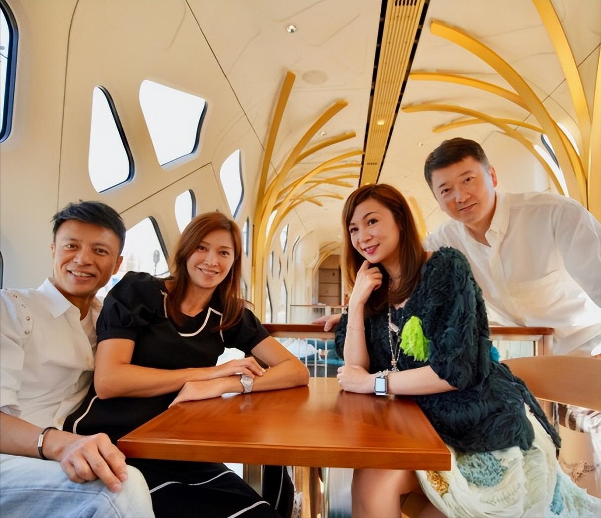 香港名媛鄙视链：深扒不是老钱却站在顶端的眼镜店老板娘邱李茂琪