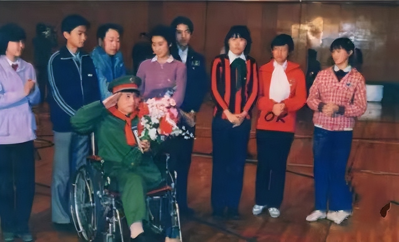 1987年，独腿英雄徐良凭《血染的风采》红遍全国，他后来怎样了