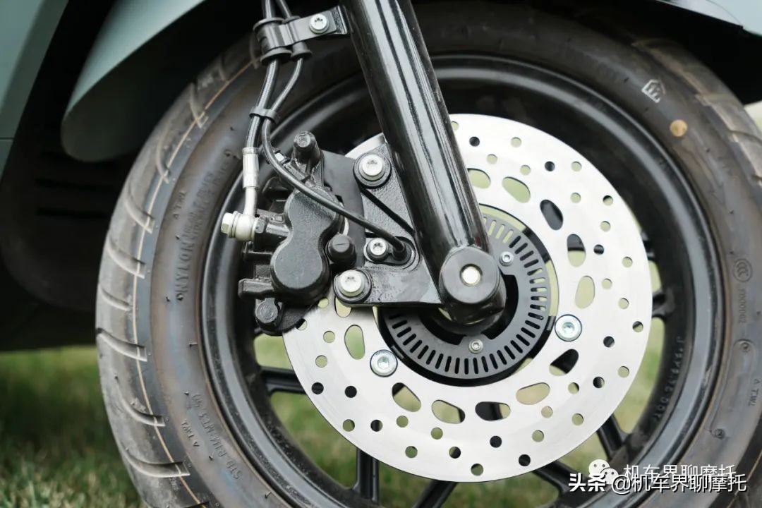 国产踏板车蒙娜丽莎,2024款南方蒙娜丽莎250max踏板车