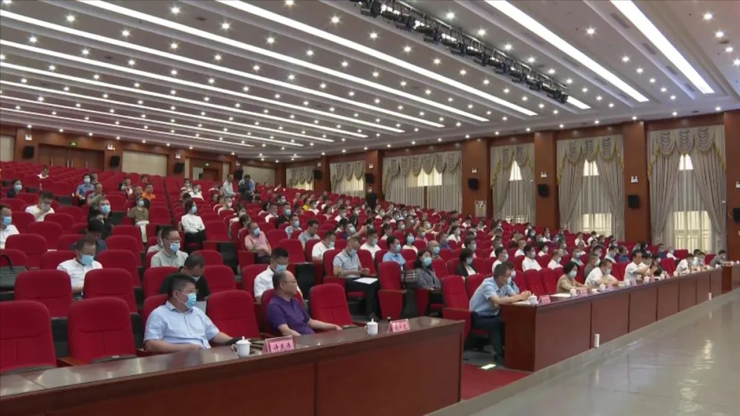 奋发廿载,雅本化学创新不止国运澎湃,民营企业勇担使命