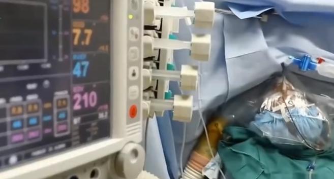 27岁新婚儿子割肝救父后续,河南18岁小伙割肝救父放弃从军