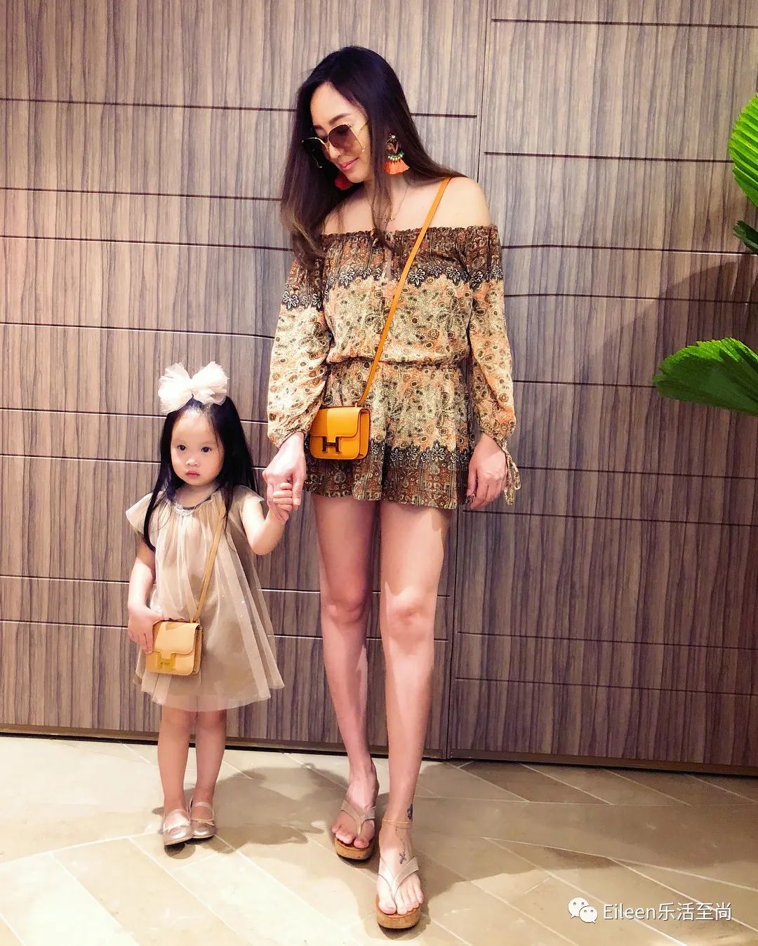 39岁嫁入豪门8亿元豪宅,300亿身家3亿豪宅