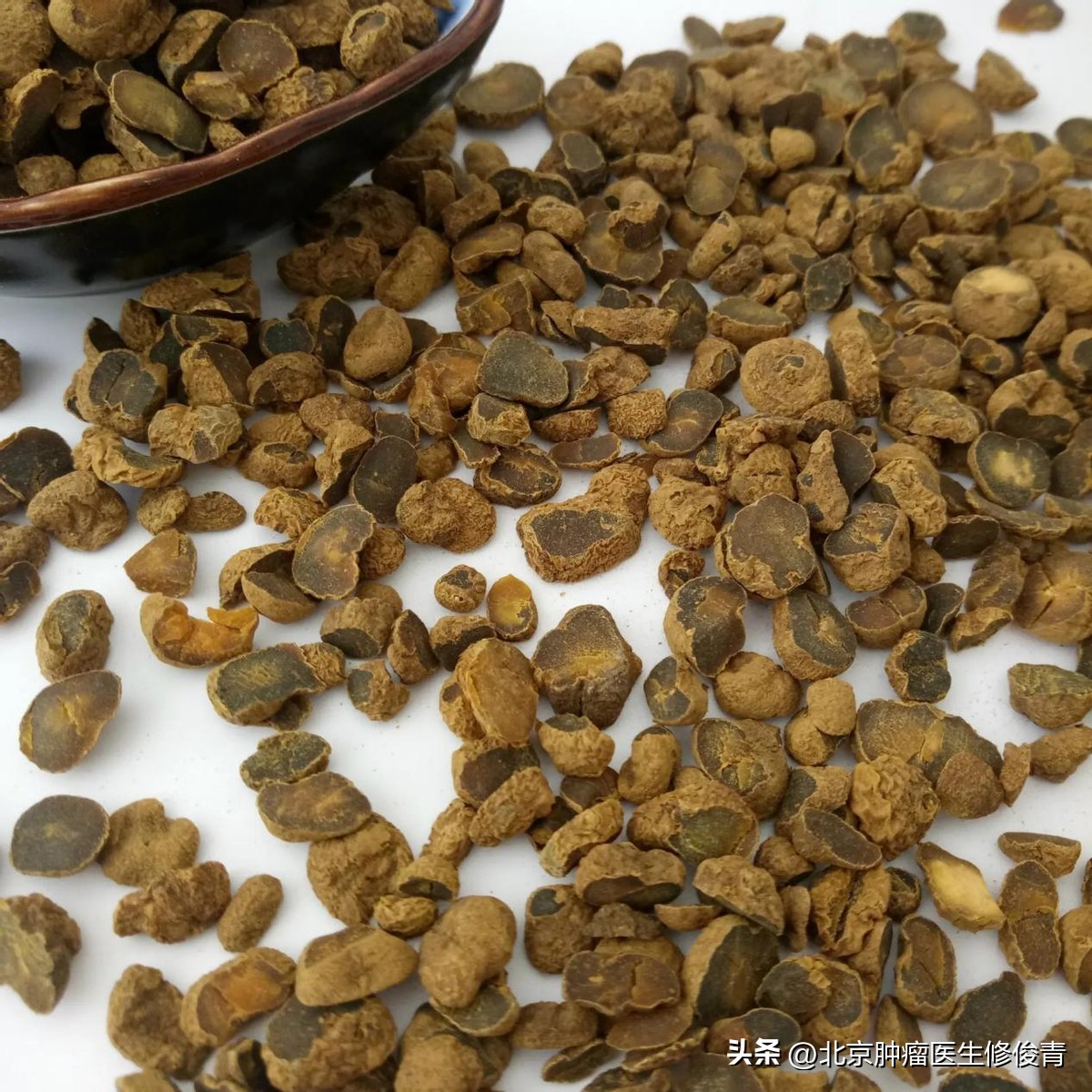 肝郁脾胃虚寒乳腺增生用什么药好,中医肝郁气滞型乳腺增生