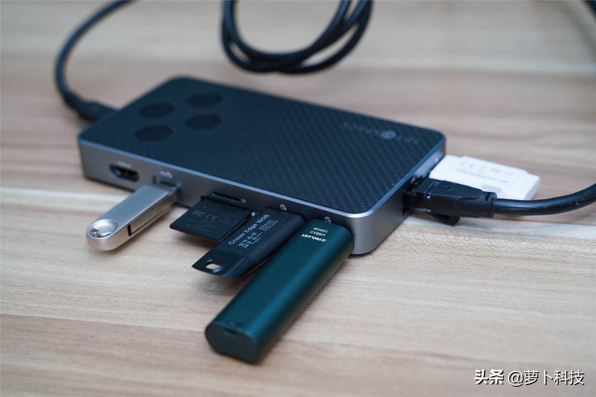 100w充电功率可以充200w电脑吗,功耗低的苹果硬盘扩展坞