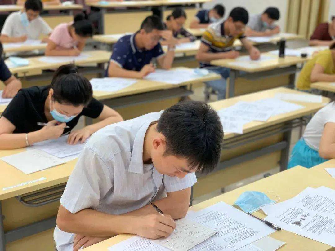 普涨30分以上，1分不只甩掉1操场，中考竞争白热化，补课有用吗？