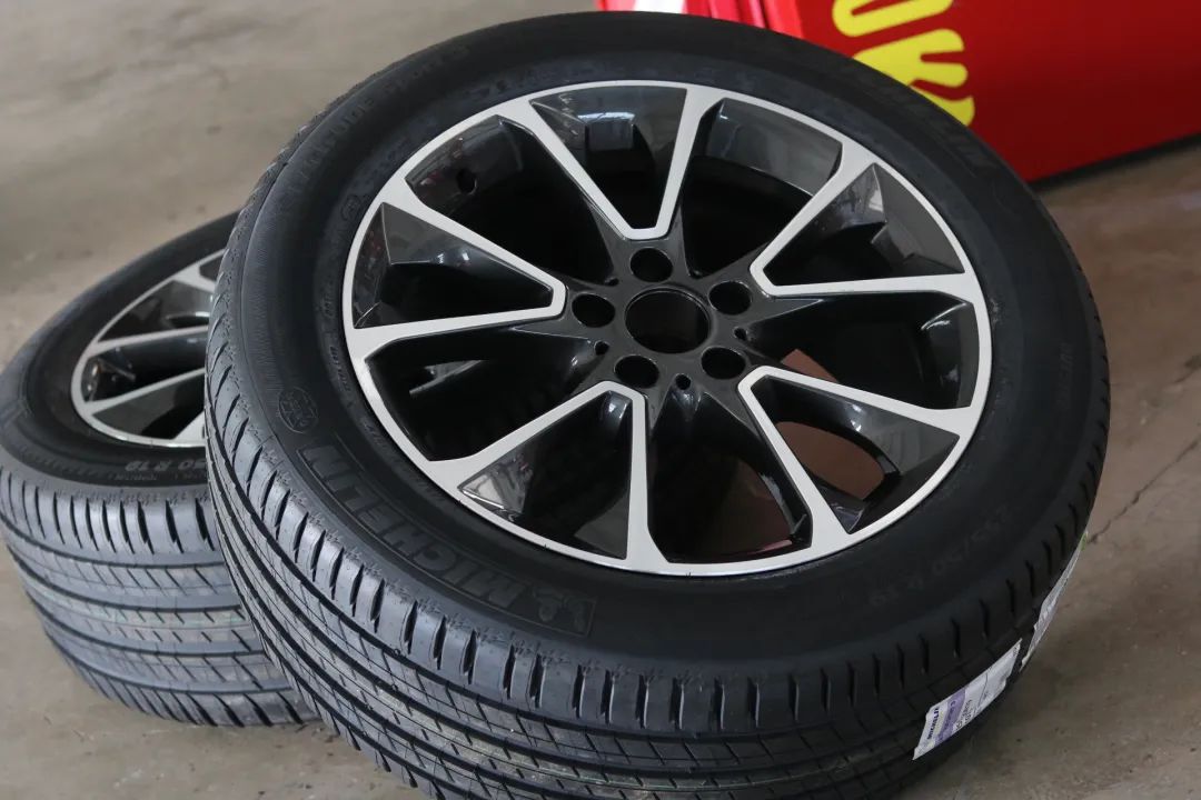 经典老车宝马x5翻新,宝马x5二手车整备翻新费用