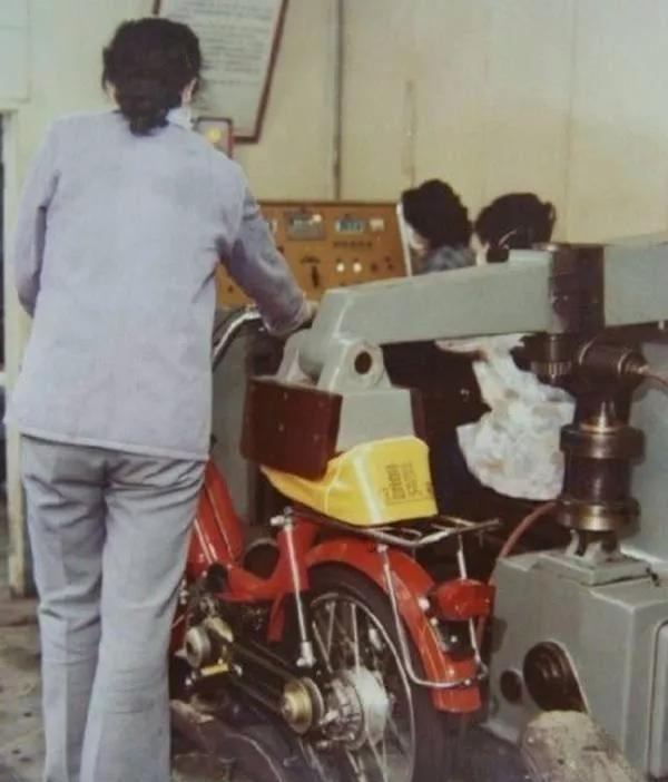 回忆当年的摩托车,回忆老摩托车视频