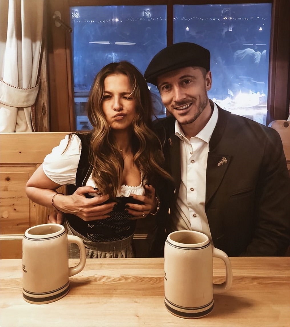 世界杯最美艳太太团,十大太太团颜值排名