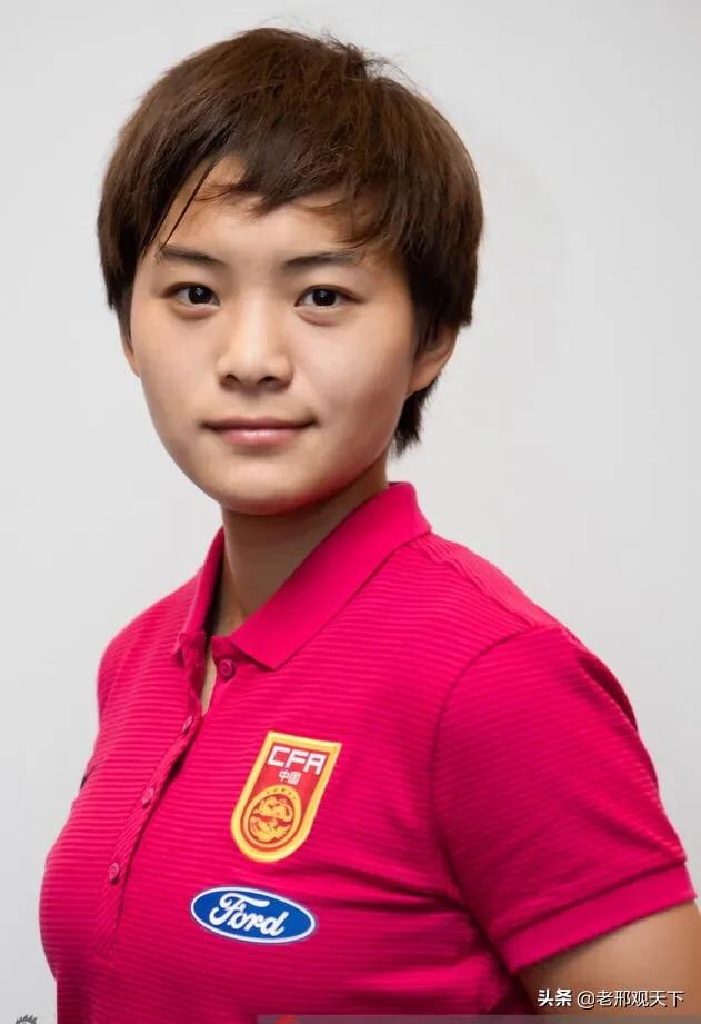 王霜日记,王霜回眸瞬间