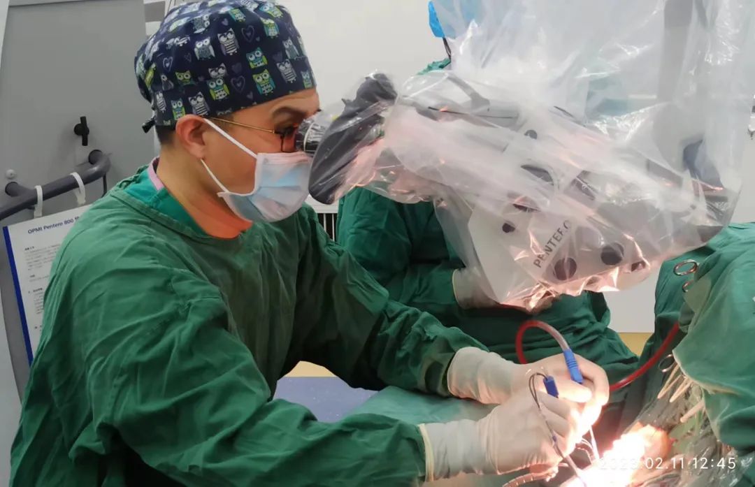 皇冠上的明珠劳斯莱斯,皇冠上的明珠原文