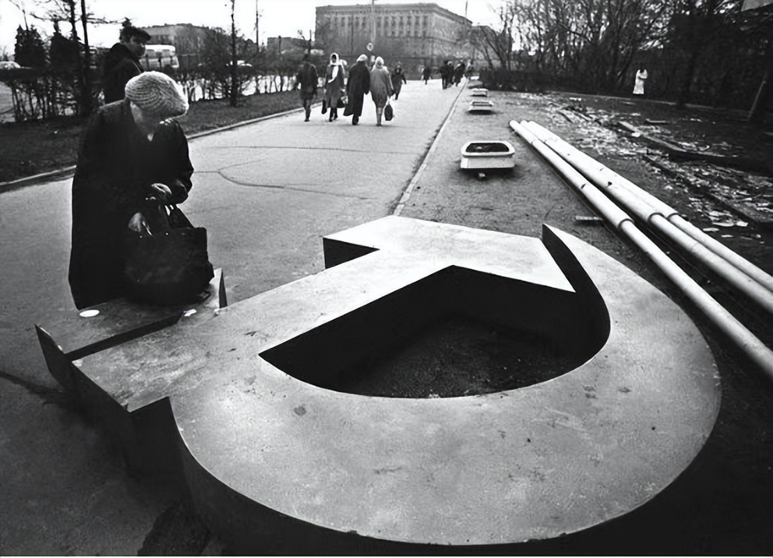 越南将转向中国？亲中派武文赏当选越南国家主席，*美亲**派败局已定