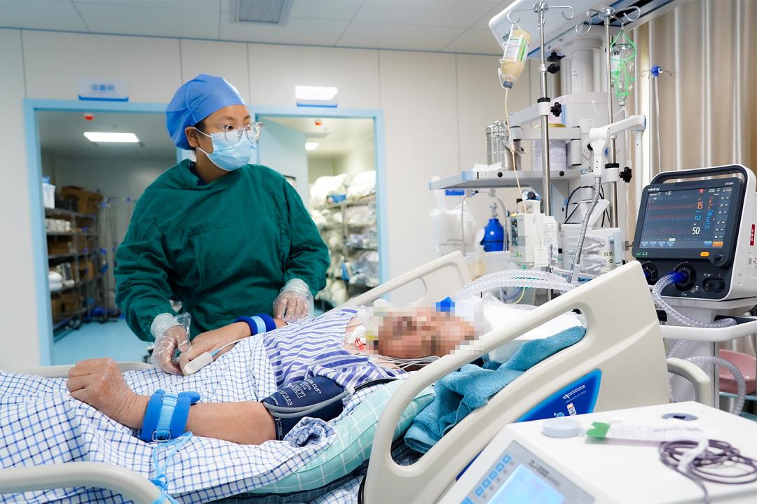推开生死之门走进你不了解的ICU——访华安脑科医院重症医学科