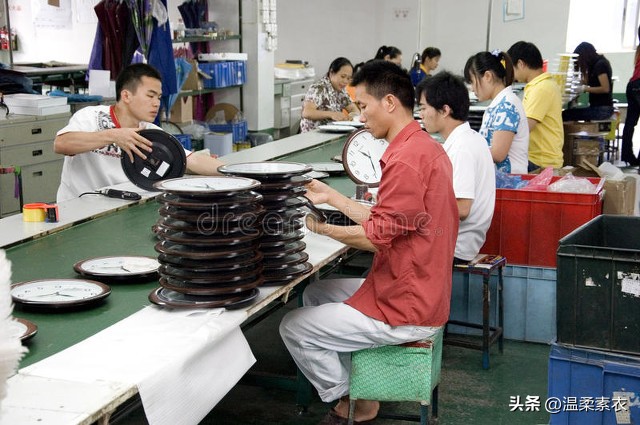 一件30年前的衣服，被我珍藏在记忆里，它是一个广东靓仔送给我的