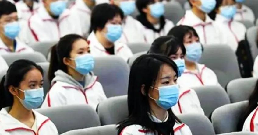 来大姨妈怎么应对游泳考试,学游泳来大姨妈怎么和教练说