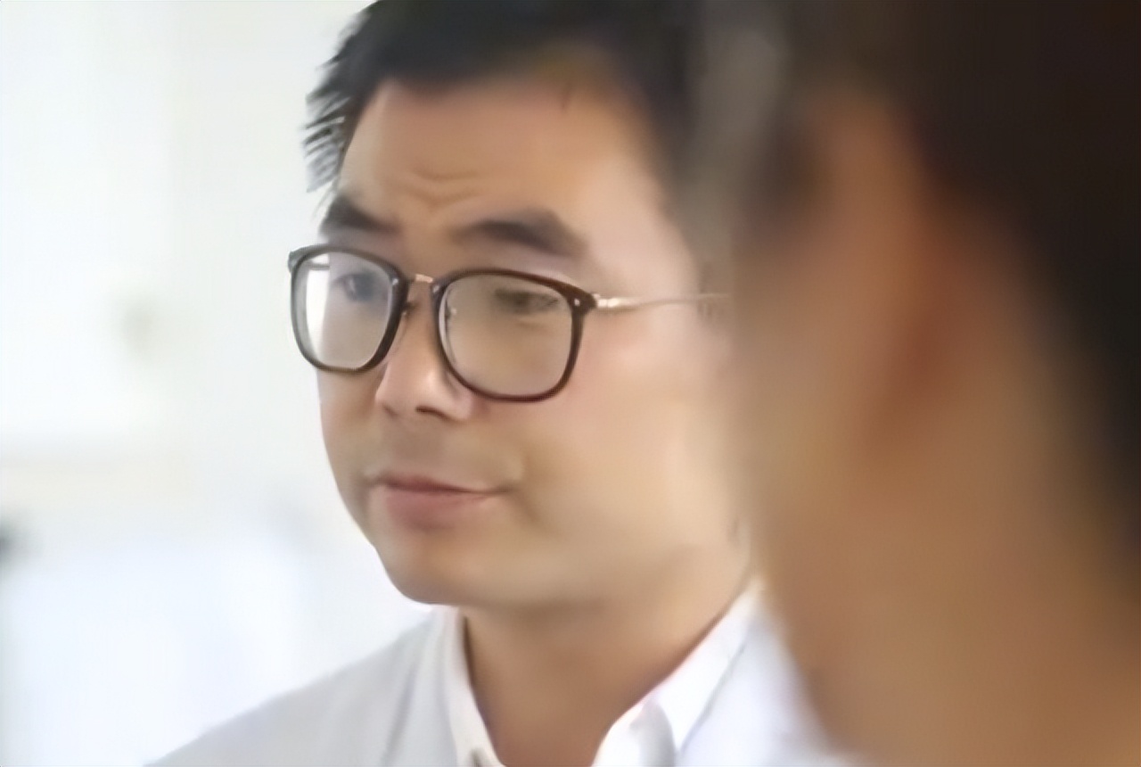 2018年，陕西一位21岁女孩网购蛇被咬伤7天后身亡，母亲索赔140万