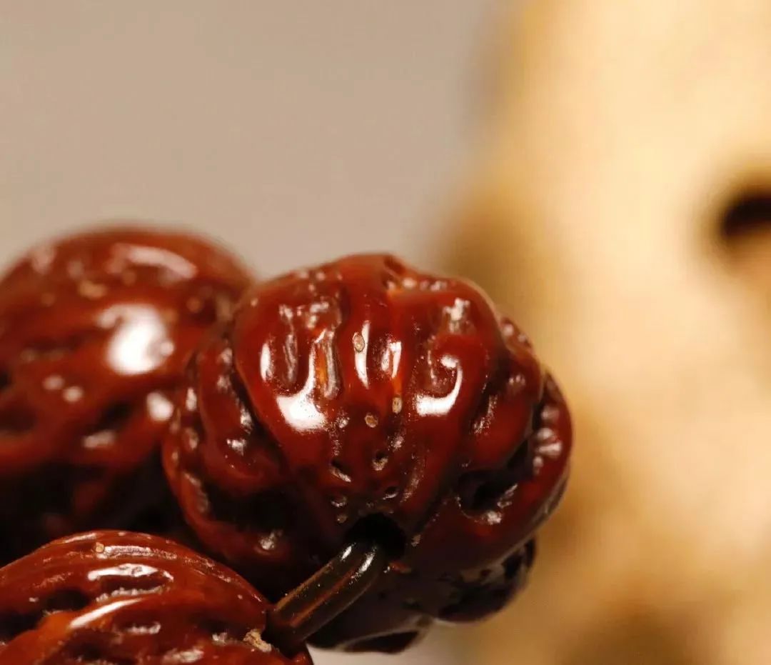 最容易盘出包浆的手串,最容易盘玩的文玩是什么