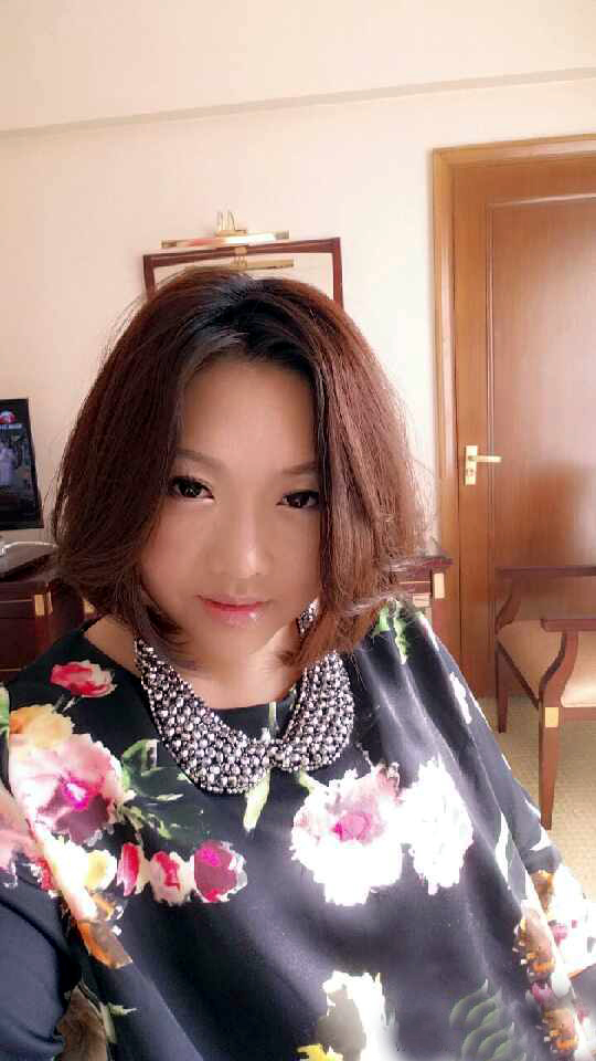 《白狐》陈瑞：拯救母亲的泪与痛，500万解约金背后的感动