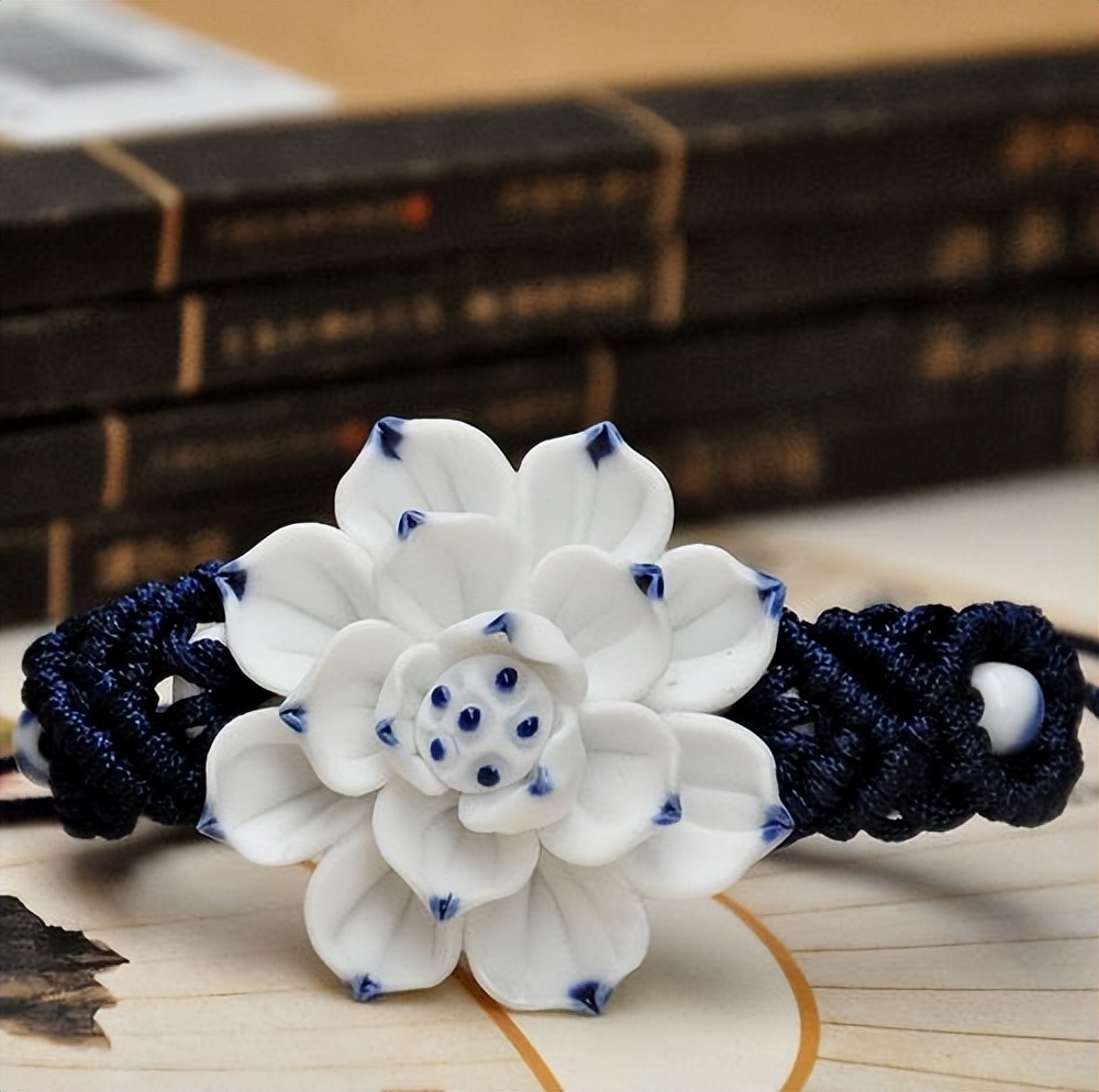 陶瓷山茶花,自然雅致的陶瓷