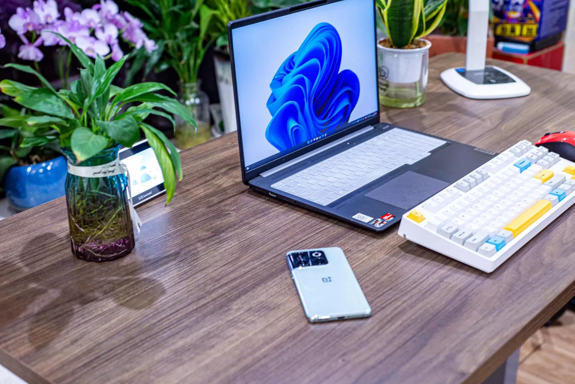 电动升降桌需要怎样进行操作,手摇电动升降桌怎么选择