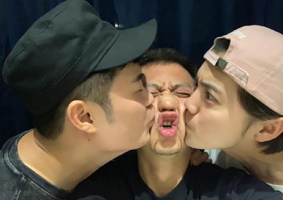 五哈第二季鹿晗为什么没来,鹿晗邓超通宵录制五哈引热议