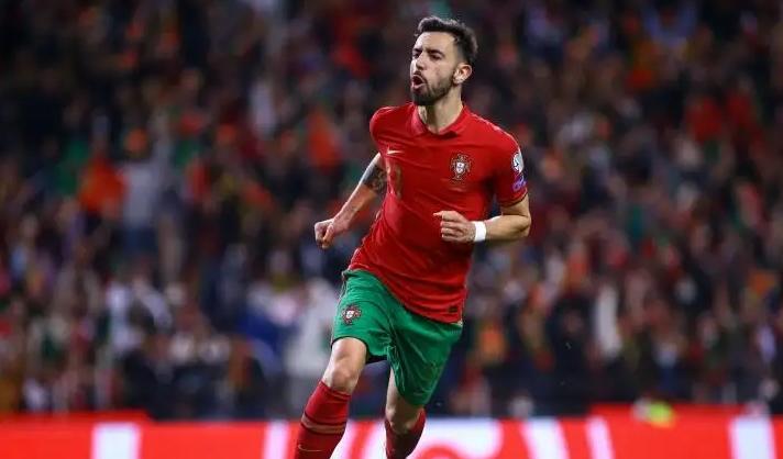 4分钟连入两球曼联反超比分,曼联2分钟进两球