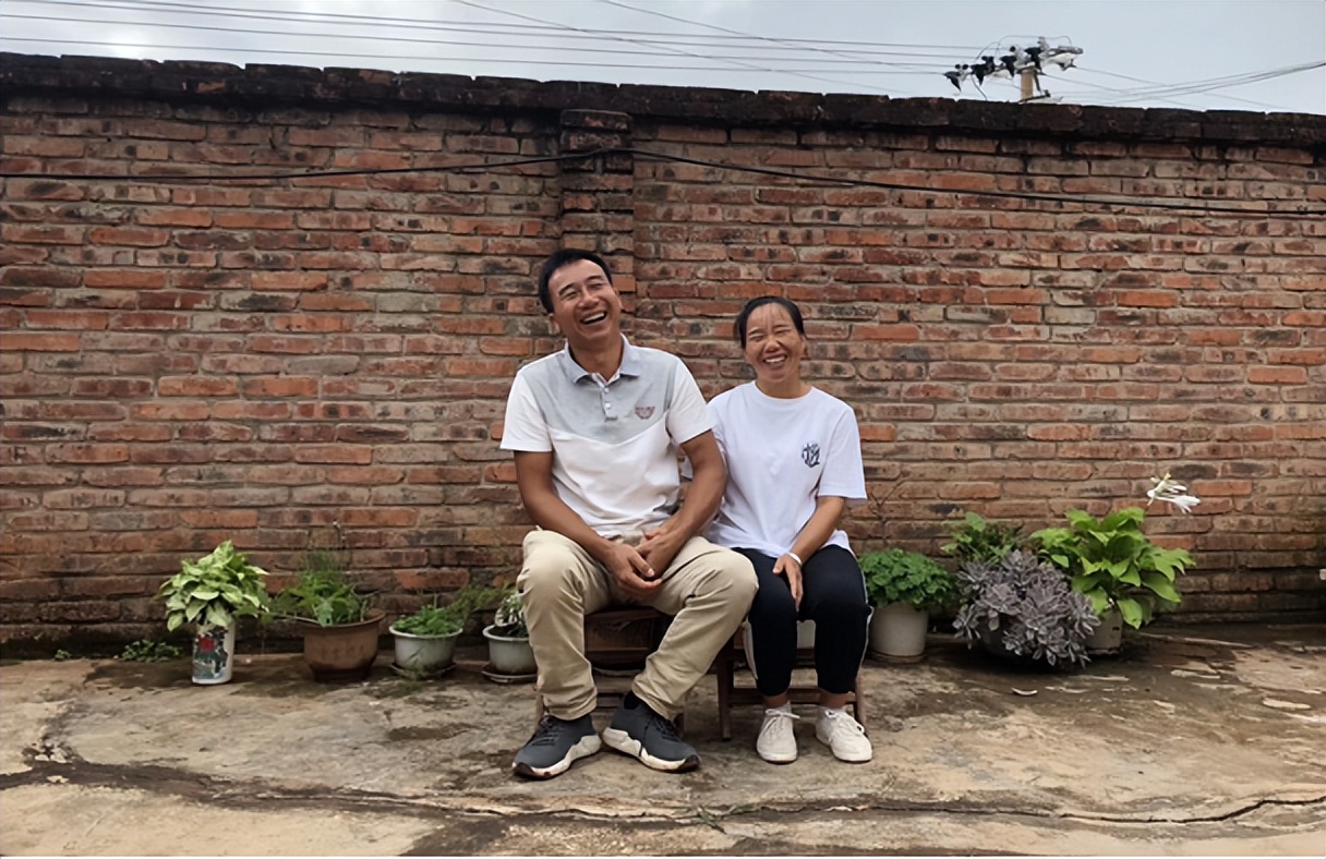 80后的他在云南教人种咖啡10年，终于让全世界看到