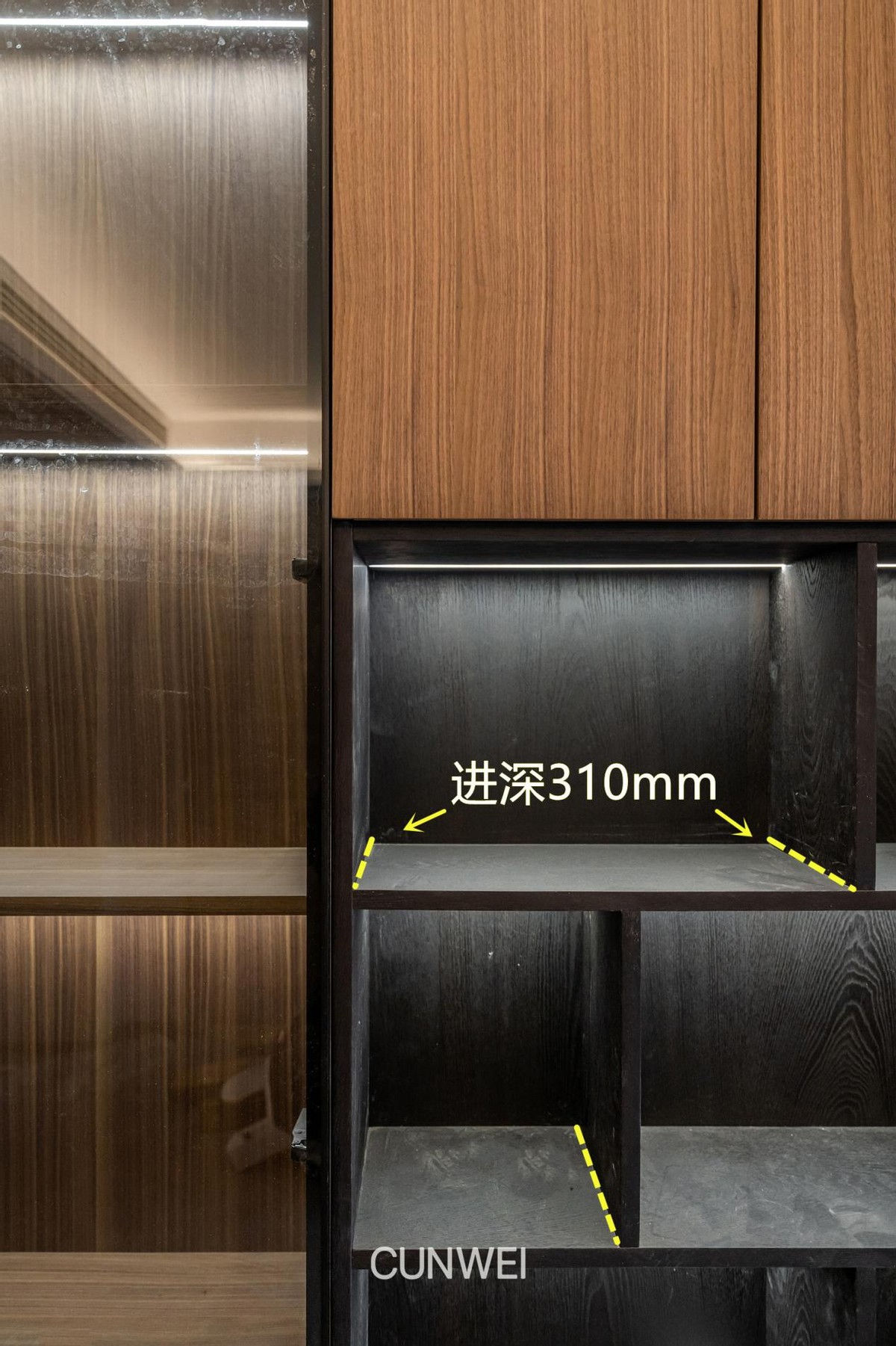 满墙电视柜用什么颜色显得不压抑,满墙电视柜为何难看又压抑