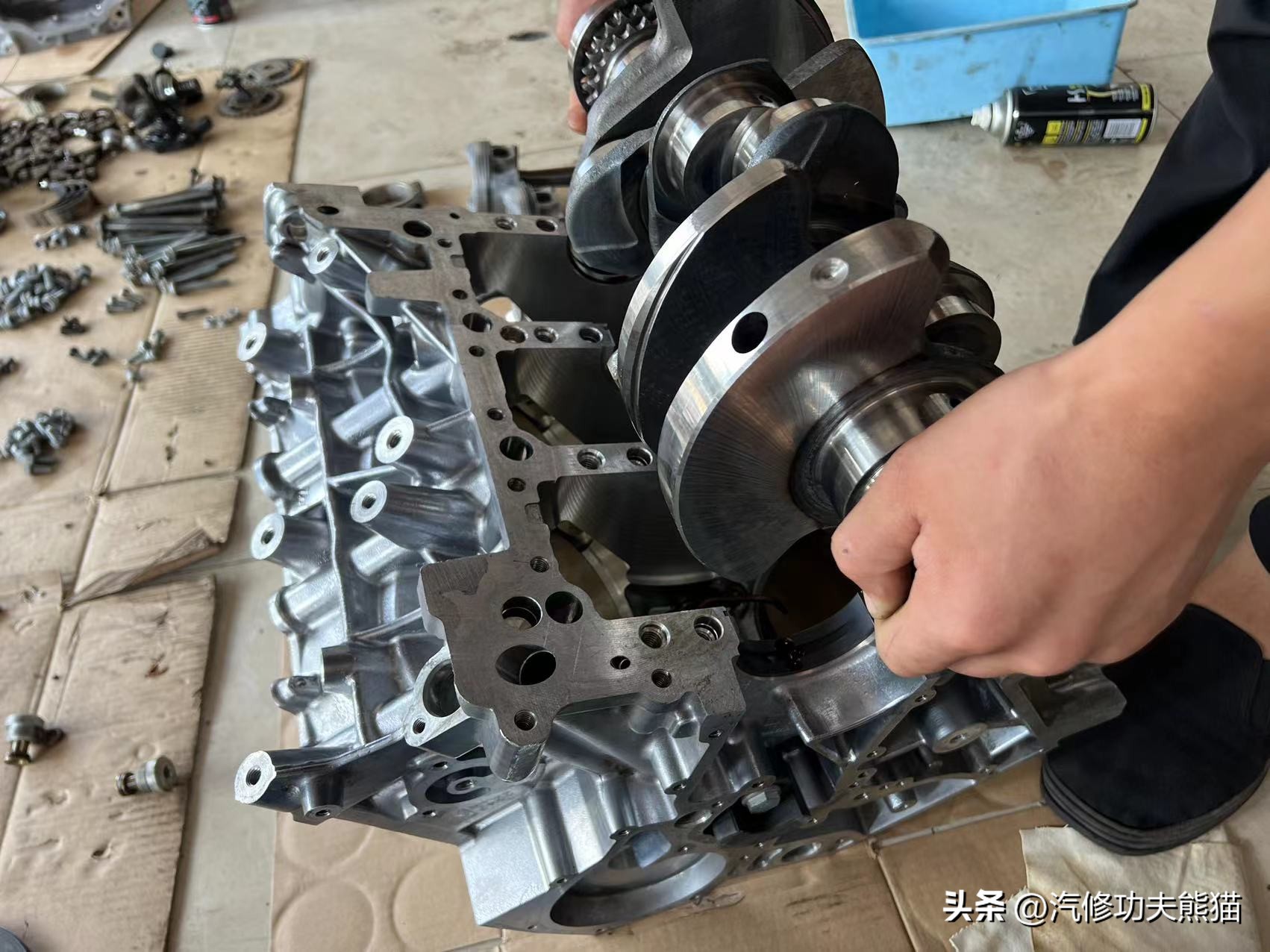 不坑穷人的好车视频,19款奥迪q73.0t烧机油大修全过程