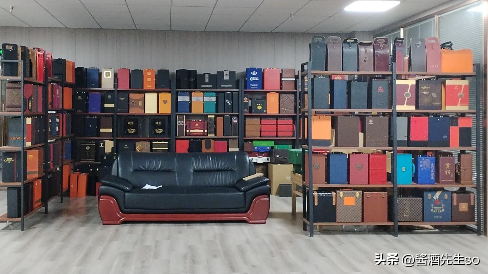 企业为什么都选择做企业定制酒,如何做成一款属于自己的品牌酒