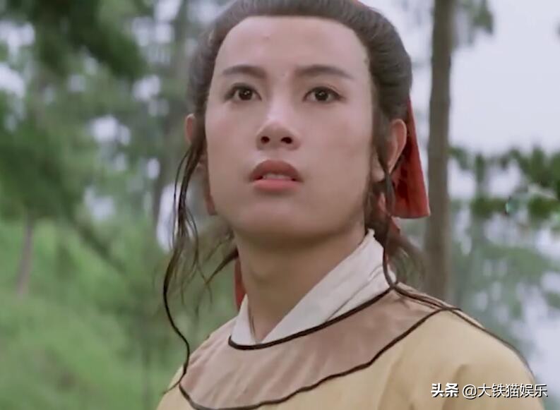 同样是演“俏罗成”，有人俊而不娘，有人油腻耍帅，放一起差距大