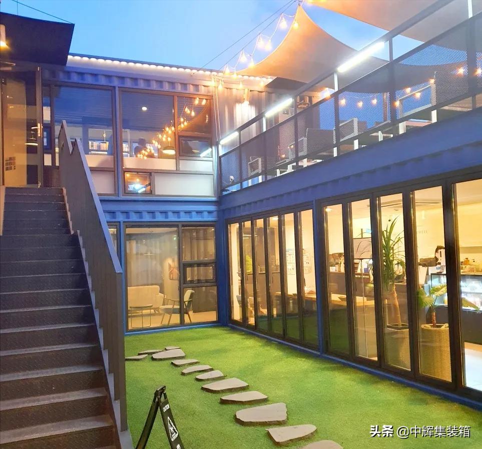 用集装箱打造的多功能咖啡馆设计,集装箱改造简约轻奢风咖啡厅