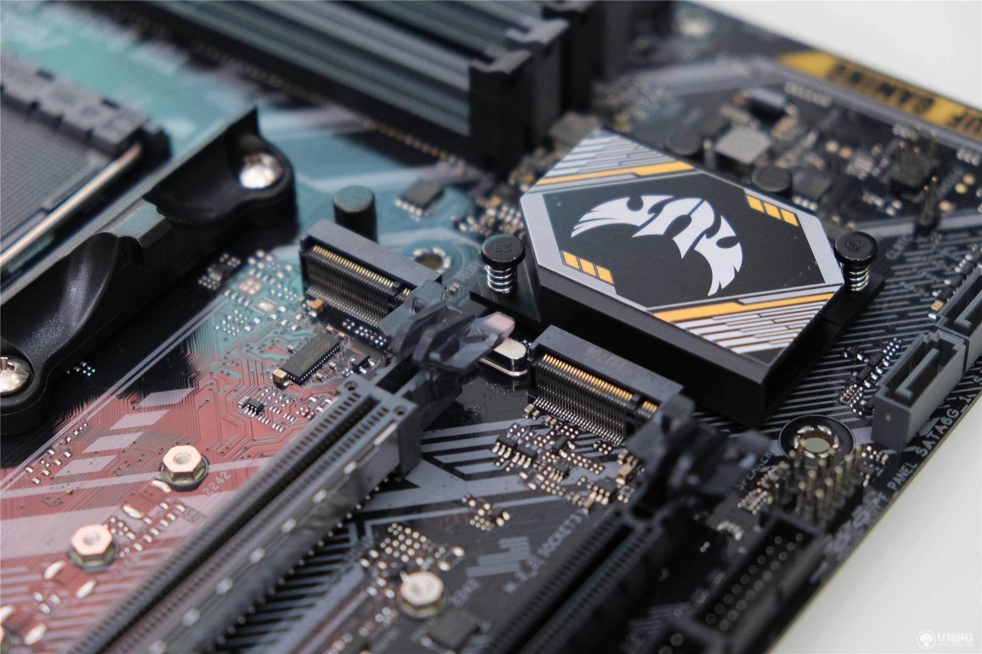 sata2固态与sata2hdd,固态硬盘sata2.5和sata3.0区别