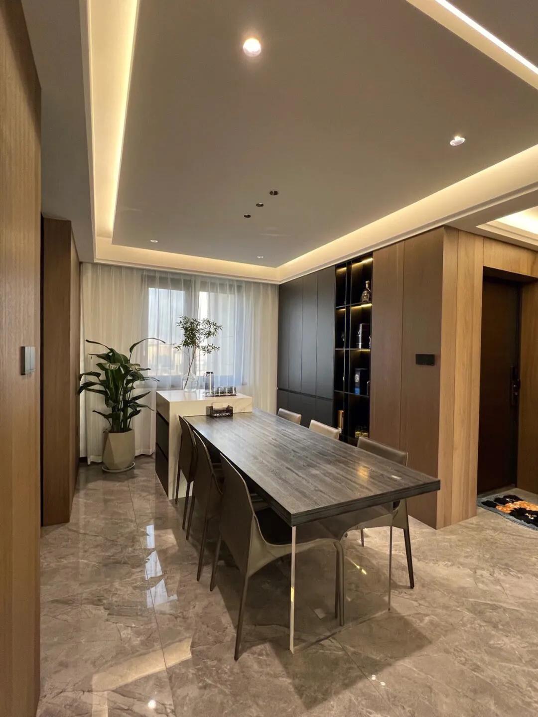 30平米木饰面门店装修效果图,2021木饰面板装修效果图