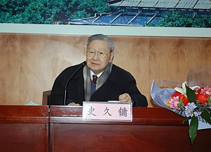 低调做人高调做事才是人生之道,处世风格应该高调还是低调