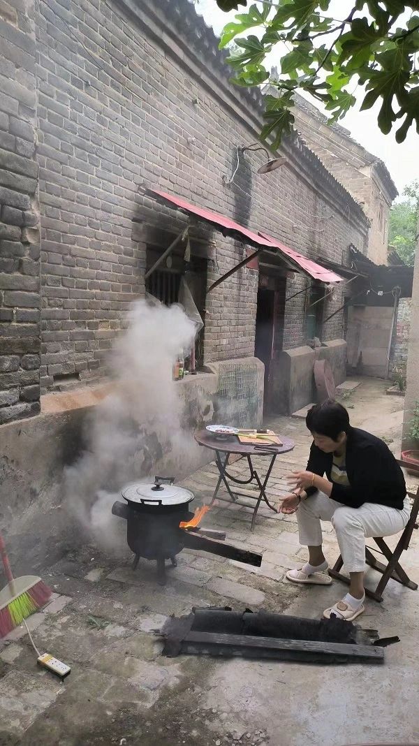 许昌此湾因临高底河而得名,近200年的老匾引人注目