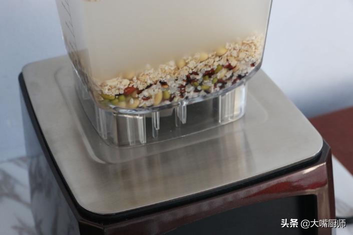 在家打豆浆豆子和水的比例,在家打豆浆怎么做好吃