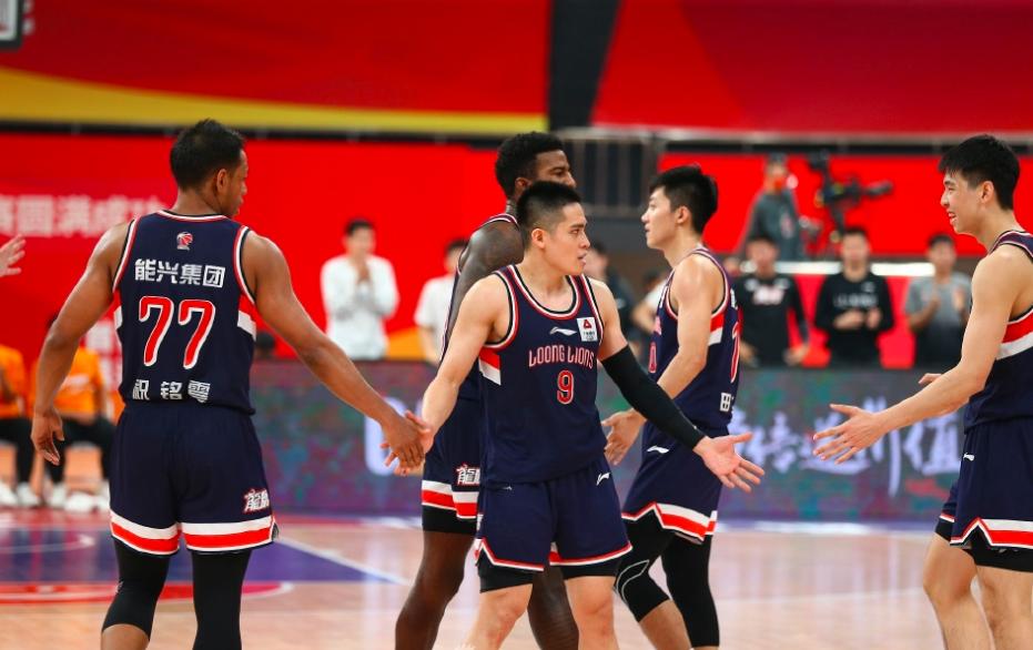 CBA新秀第6轮表现：广东曾茂洲首秀，林葳+状元41分曹松5分钟5犯