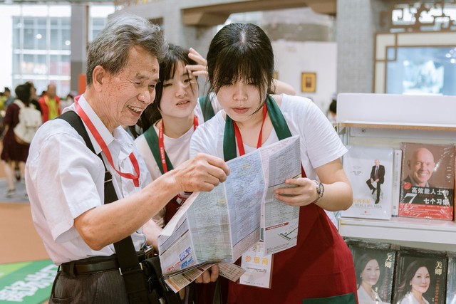 20多岁有几根白头发是什么原因,2岁宝宝有几根白头发是怎么回事