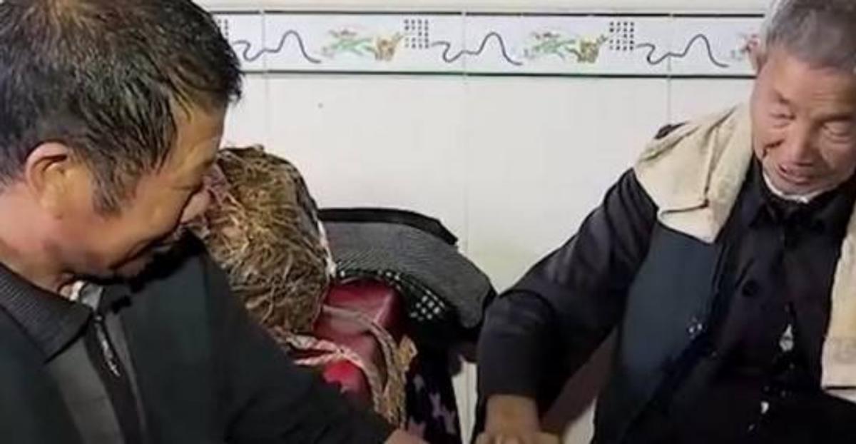 湖南大山里面住着一户人家,湖南大山有活人墓吗